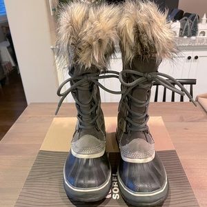 Sorel Joan of Arctic Boots